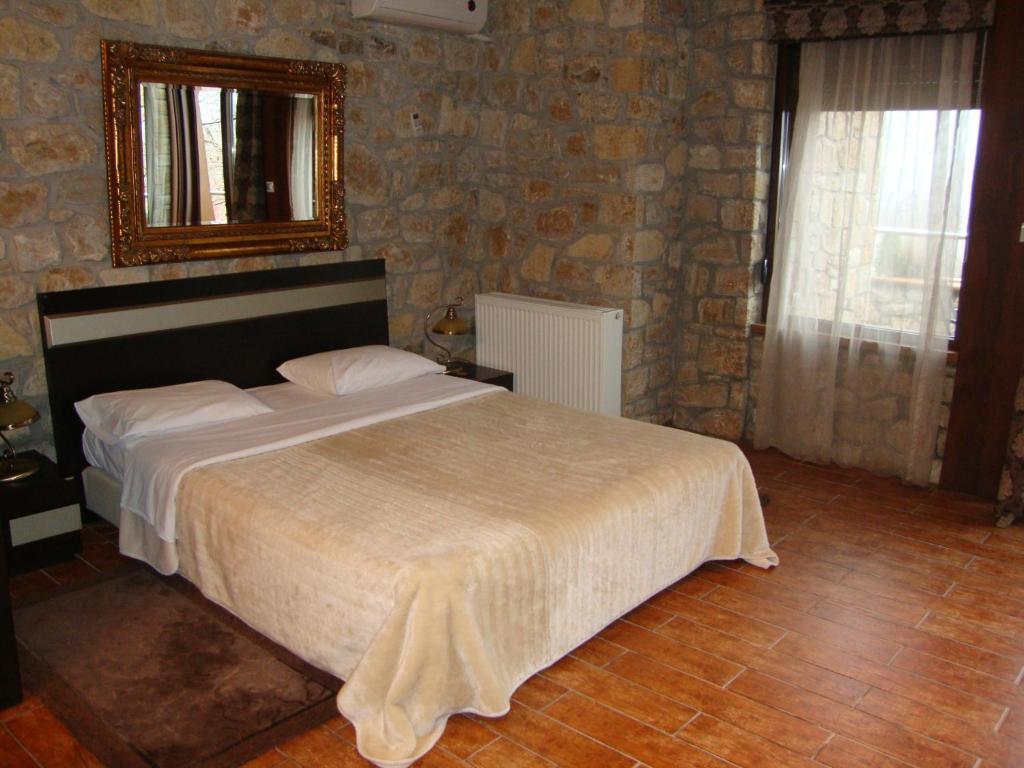 Nymfes Hotel Káto Loutrákion Zimmer foto