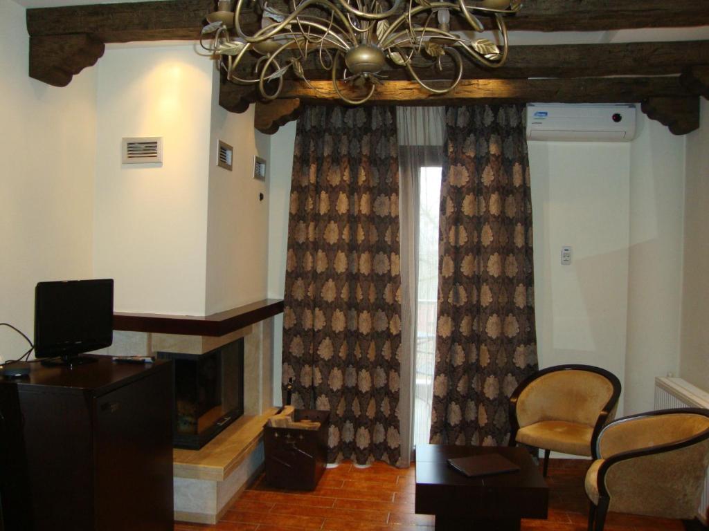 Nymfes Hotel Káto Loutrákion Zimmer foto